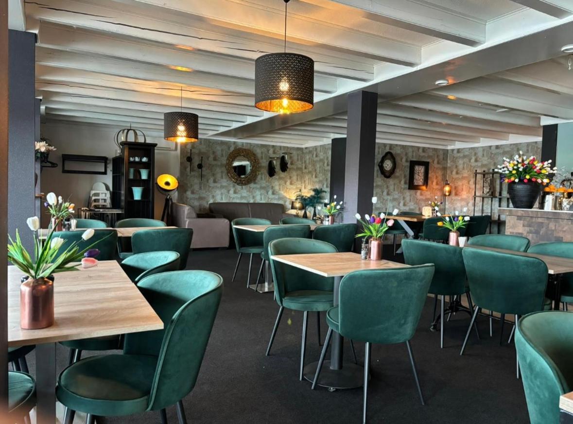 Hotel Aan De Linge Kedichem Eksteriør billede