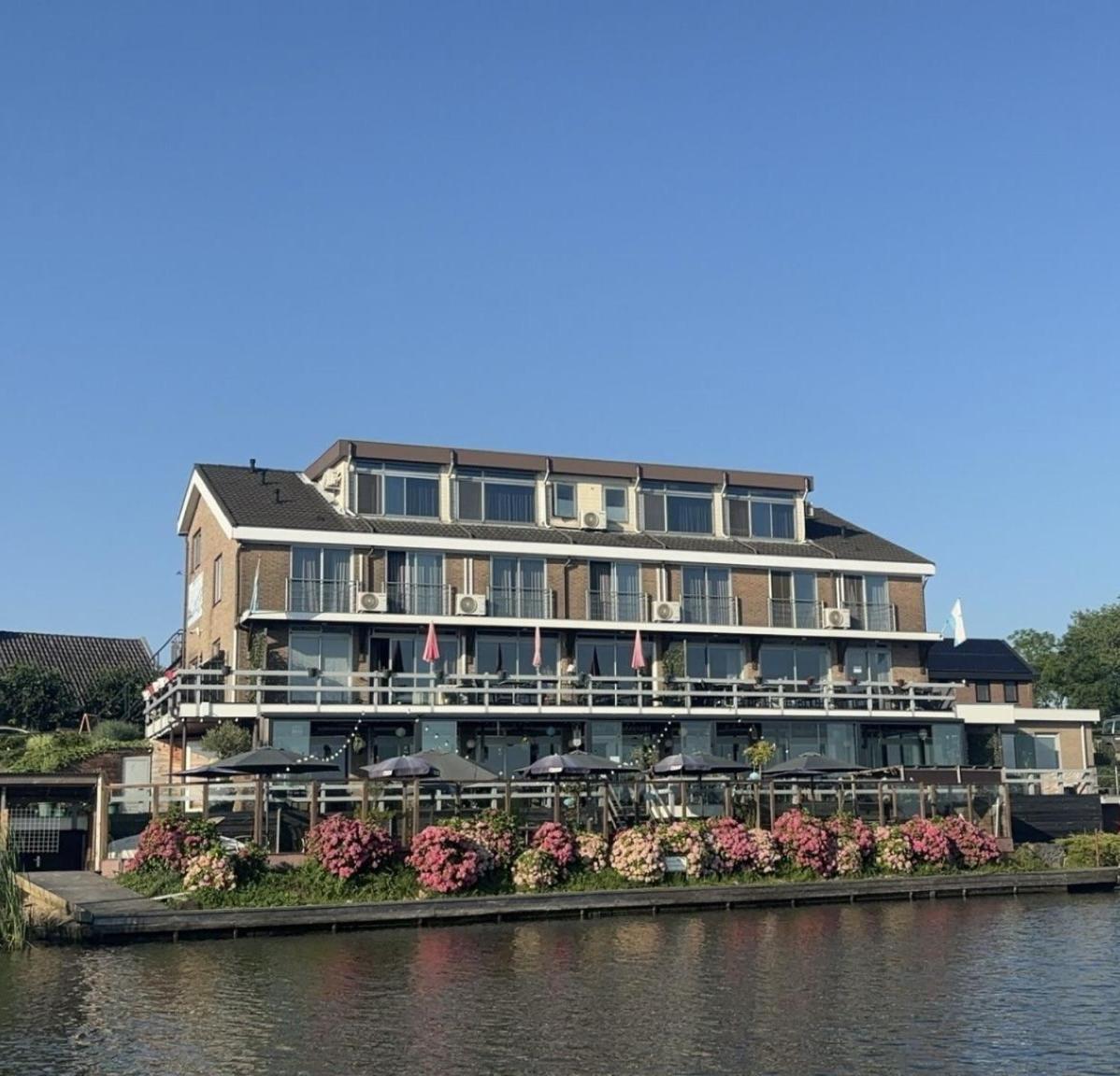 Hotel Aan De Linge Kedichem Eksteriør billede